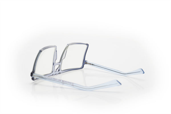 Model 10 // 55.22 - Laes: 1351 - Blue-Clear-Blue Fade